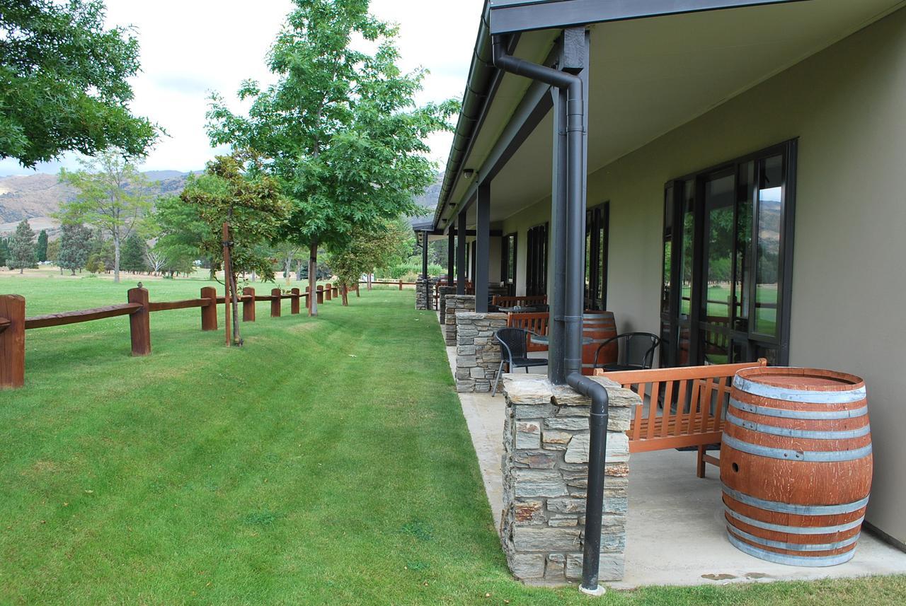 Carrick Lodge Motel Кромвель Екстер'єр фото