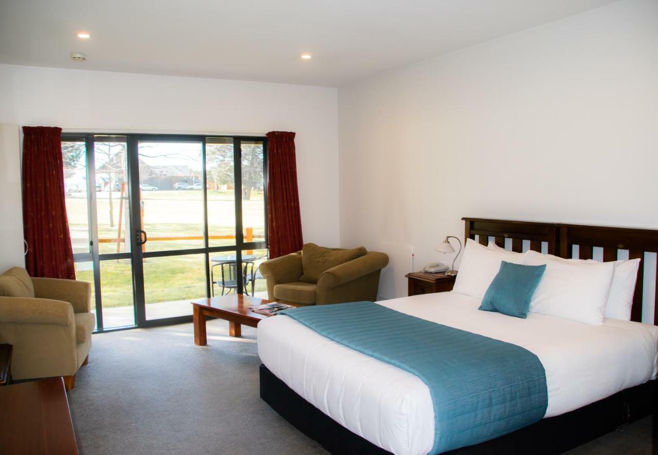 Carrick Lodge Motel Кромвель Екстер'єр фото