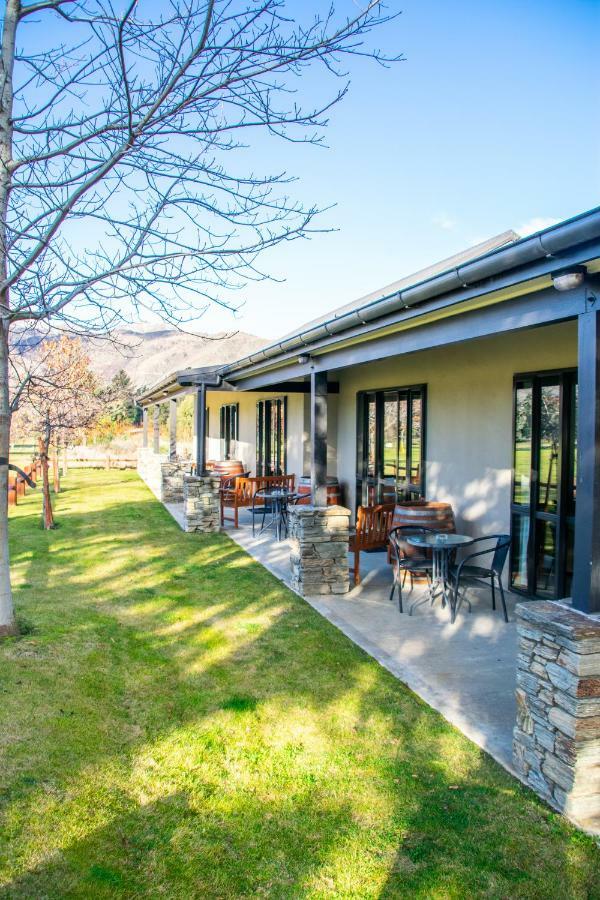 Carrick Lodge Motel Кромвель Екстер'єр фото